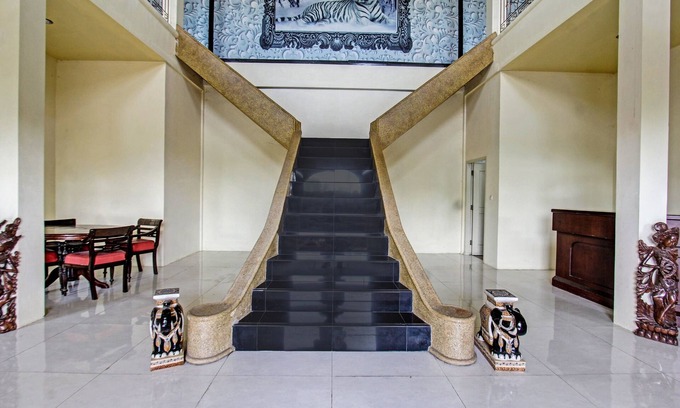 Gerung Hotel | Hotel O Ayu Bypass MansionNearBundaran Gerung