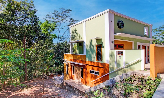 Pleret Hotel | Hotel O Penginapan Viki Syariah