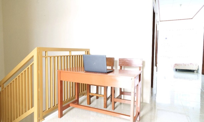 Kuningan Hotel | Hotel O Wisma Jasmine Syariah