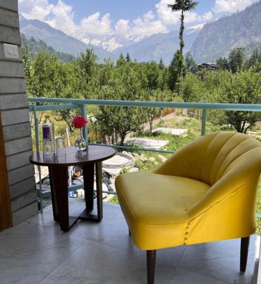 Manali Hotel | Hotel Old Manali-Mountain View, Balcony, Garden, Pet Friendly, Parking