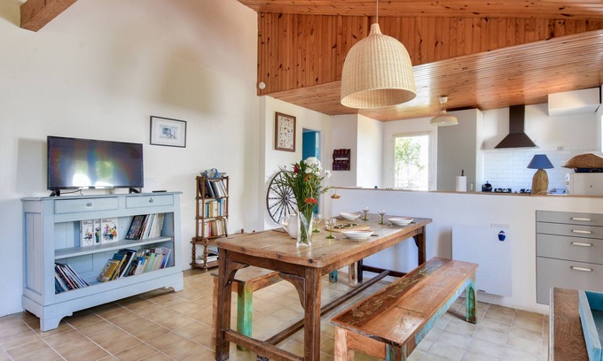 La Gueriniere Ski Chalet | House for 4- Garden - 600m from the beach