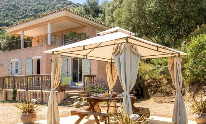 Monticello Villa | House for 6 people with swimming pool, 10 minutes from the beach