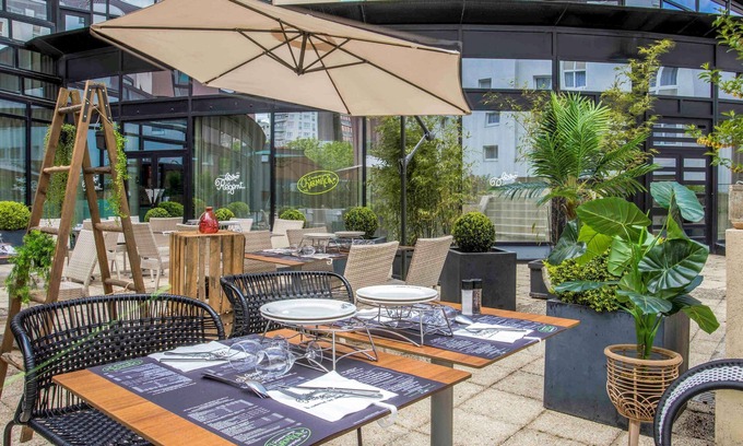 Center Hotel | ibis Styles Evry Courcouronnes Hotel and Events