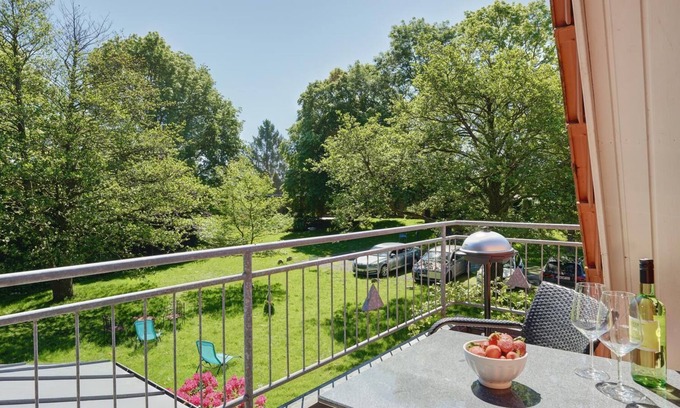 Gulde Apartment | In this beautiful junior suite for two people, certified with 3 stars by DTV, there is a bedroom with double bed (140x200 cm), a kitchen and a balcony overlooking the countryside.
