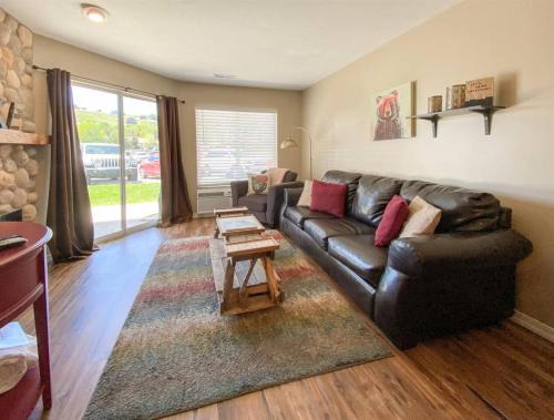 Harbor Village House | Inn Building Condo 102 Updated Ground Level