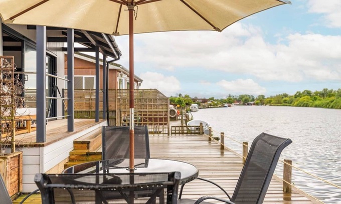 Brundall House | Innisfree House by Leap Escapes