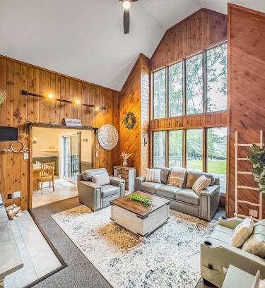 Lake Harmony House | Italy Inspired Lakeview Chalet with Hot Tub