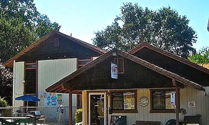 Jamestown Hotel | Jamestown Railtown Motel