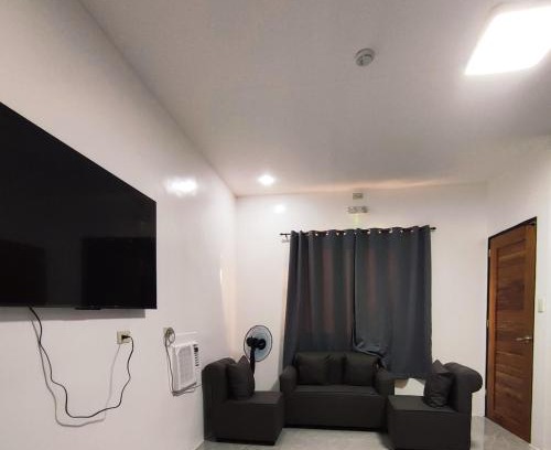 Lian House | JKCC Family Pad