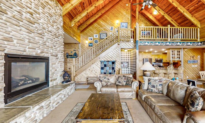 Sweetwater House | Joining Families at Bear Lake