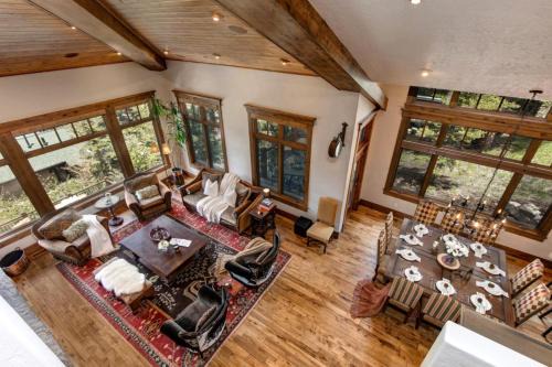 Deer Valley House | KBM Resorts 5Bdr with Pool Table Wood Burning fireplace 2 Family Rooms PLO-6599