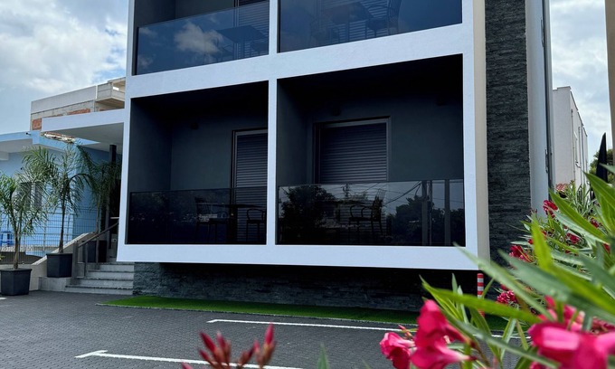 Vlore Apartment | Kevin's Aparthotel