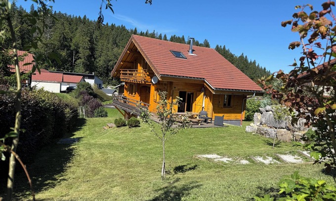 Premanon Ski Chalet | L'écrin des Epicèas chalet sleeps 9