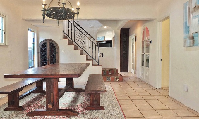 Belmont Shore House | La Brisa 1 Block From the Beach!