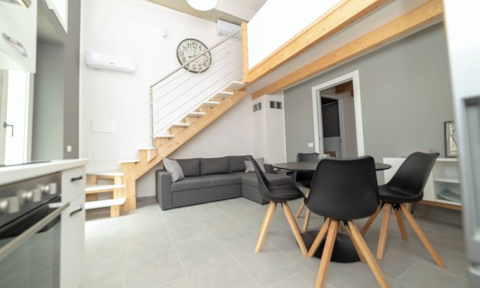 Pirri Apartment | La Casetta117
