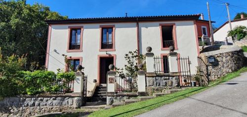La Vega de los Caseros House | La Casona de La Vega, Cangas de Onís CA-1497-AS