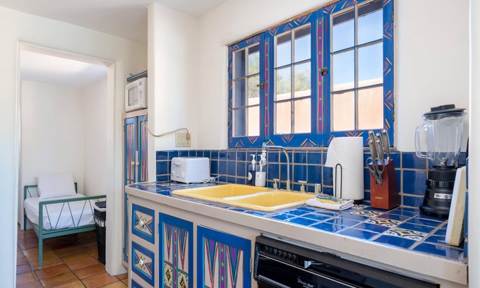 South Capitol House | La Paloma