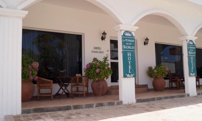 Las Grutas Hotel | La Posada de los Robles