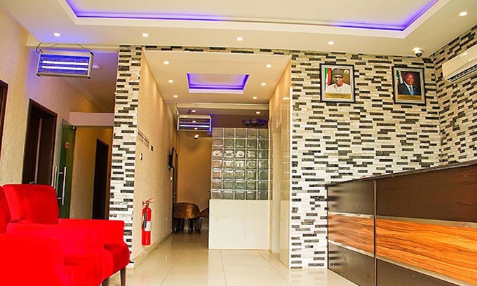 Surulere Hotel | Lakeem Suites - Agboyin Surulere