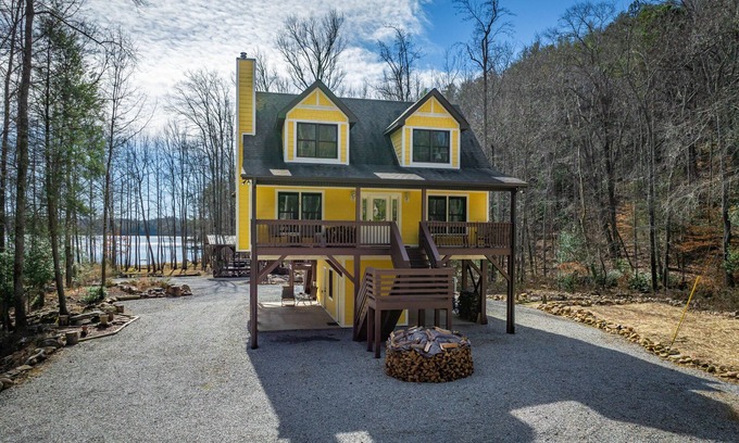 Nebo House | Lakefront home w/direct cove access, kayaks, pavilion, fire pit, & private creek