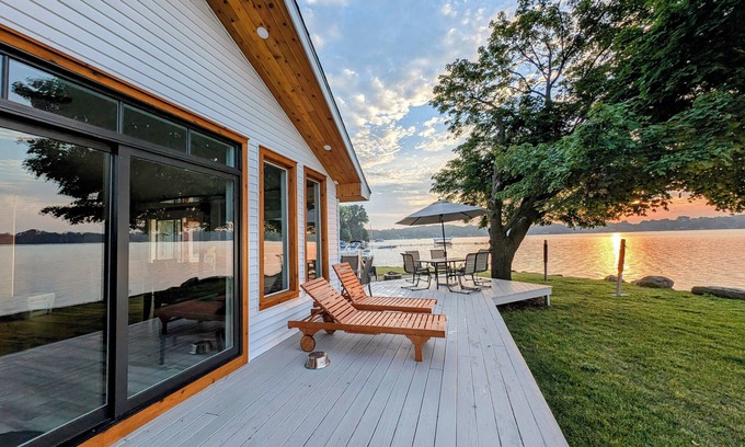 Whitmore Lake House | LakeFront Home W/Guest House 200ft Beach Panoramic Views Sleeps 10