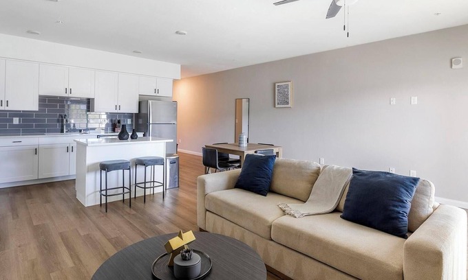 Townsite Apartment | Landing | Spectacular 1BD, Pool, Rooftop Lounge