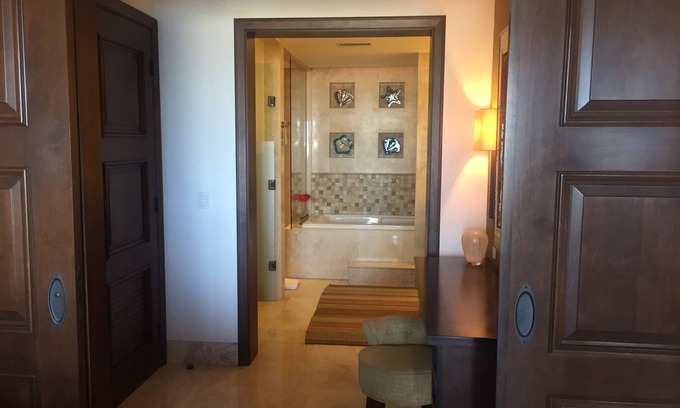 Marina Resort | Lavish 2 BdRm Presidential Suite at Luxury Resort (1-2 wks Sat-Sat or Sun-Sun)