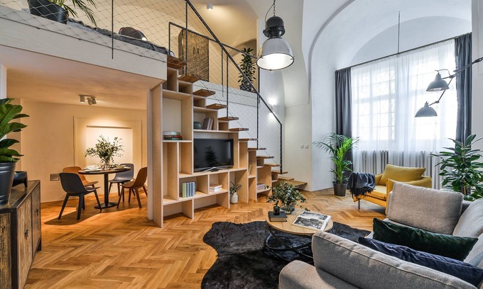 Mala Strana Apartment | Lazenska N4