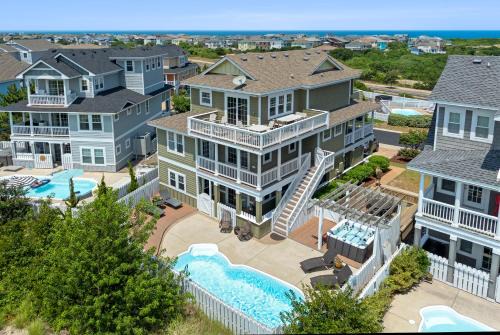 Corolla House | Lazy R&R