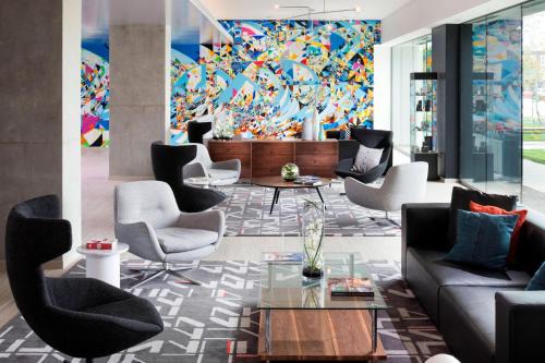 Oak Brook Hotel | Le Méridien Chicago - Oakbrook Center