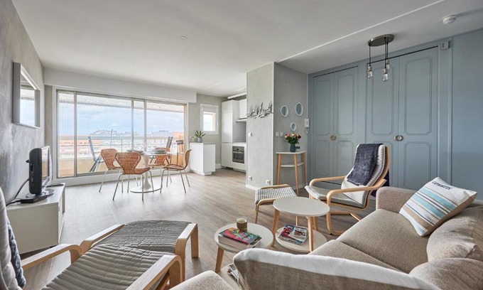 Courseulles-sur-Mer Apartment | Le Tikahupo - Charmant appt vue sur le port