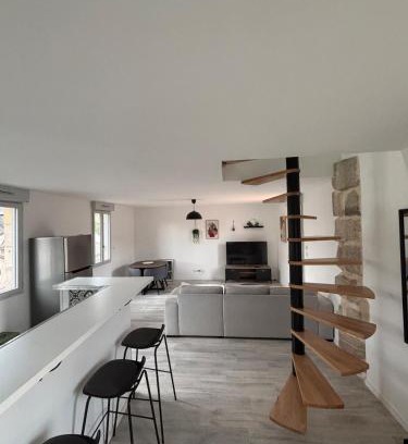 Brive-la-Gaillarde Apartment | lesjolislogementsbrivistes Lélègant