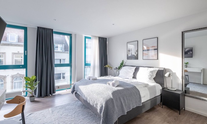 New Town Apartment | Limehome Köln Friesenplatz