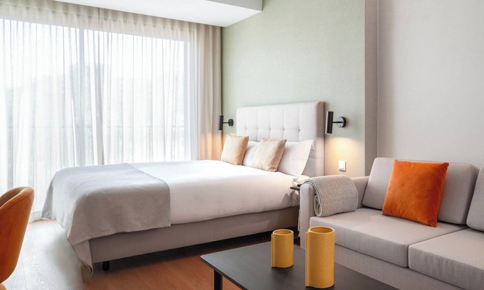 Lisbon Old Town Apartment | Limehome Lisbon Defensores de Chaves