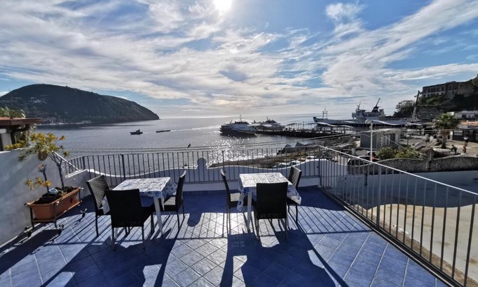 Lipari Historic Centre Apartment | Lo Nardo Accommodation