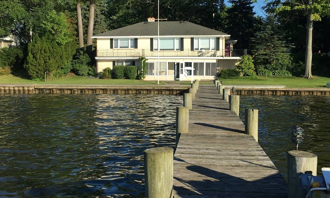 Macatawa House | LONG TERM AVAILABILITY~~GORGEOUS LAKE VIEWS & DOCK !
