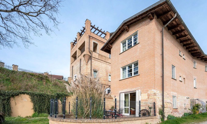 Fubine Apartment | Lovely apartment for 4 guests with pool, WIFI, TV, terrace and pets allowed