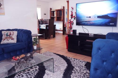 Greater Johannesburg Metropolitan Area Apartment | Lovely Room In a Shared Apartment with Pool