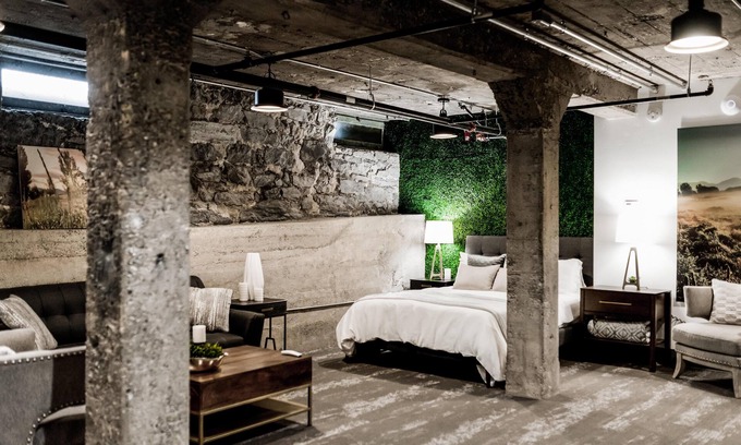 Logan Apartment | Lower Flat Luxury Suite - 920 SQ FT - Perfect Launchpad for any Adventure