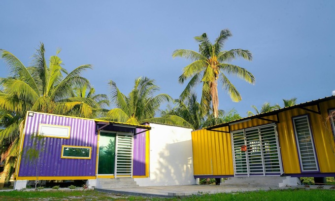 Lumut Cabin | Lumut Cube Container/Cabin Stay Nearby Pangkor Island Jetty Terminal