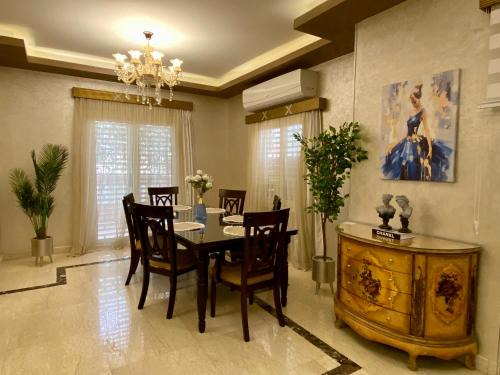 New Cairo Apartment | Luxurious New Cairo Villa Private Garden & Prime Location