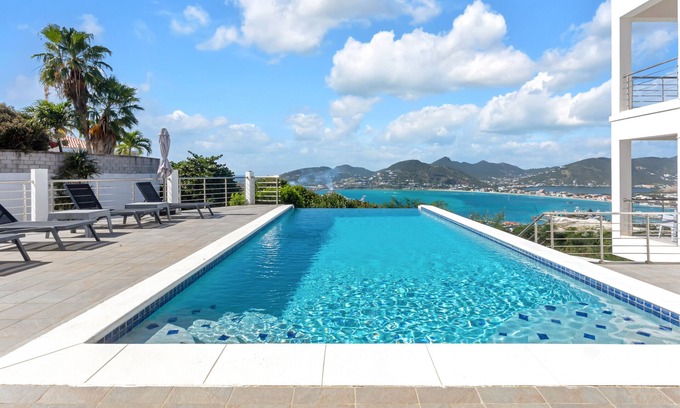 Point Blanche Apartment | Luxury 2BR Apt with Amazing View