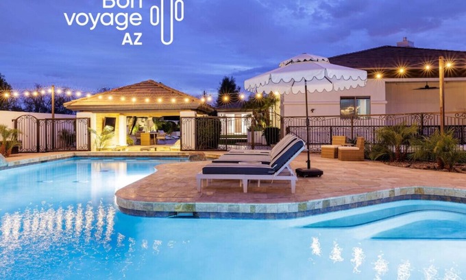 Phoenix House | Luxury Oasis with Entertainment & Amazing Backyard