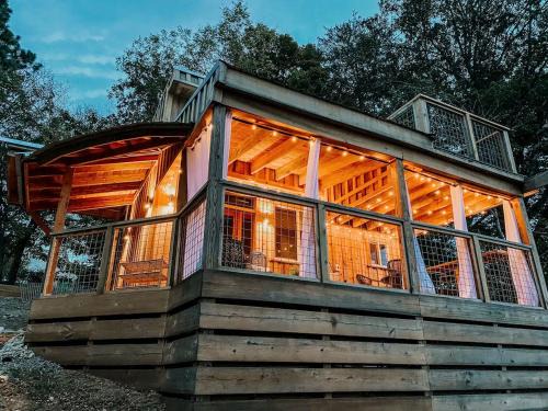 Maryville House | Magical Tennessee Tiny House with a Rooftop Deck