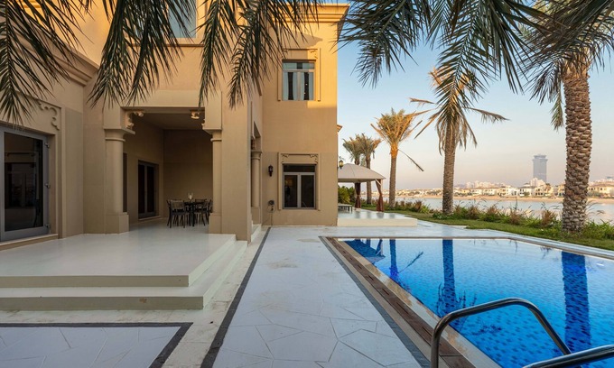 Palm Jumeirah Villa | Maison Privee - Exclusive Villa w/Private Pool, Garden & Beach