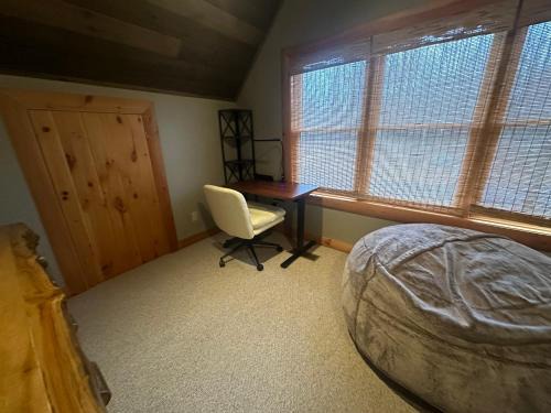 McHenry House | Maple Manor