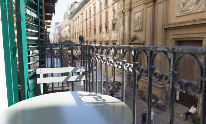 Centro Storico Bed & Breakfast | Maqueda 259 - In Palermo's Lively Heart