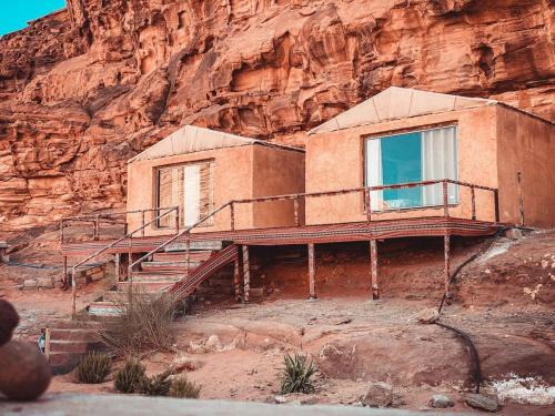 Wadi Rum Hotel | Martian Desert Camp