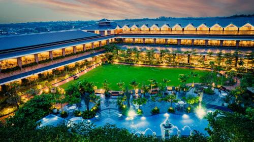 Jharsuguda Hotel | Mayfair Oasis Resort & Convention