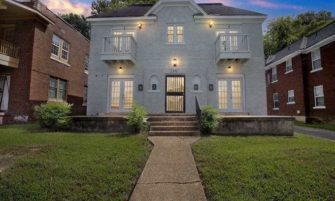 Memphis Apartment | Midtown Marvel - 1br Oasis By Overton Park 1 Bedroom Apts by Redawning